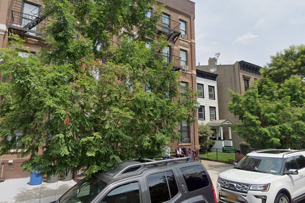Monroe Street Apartments