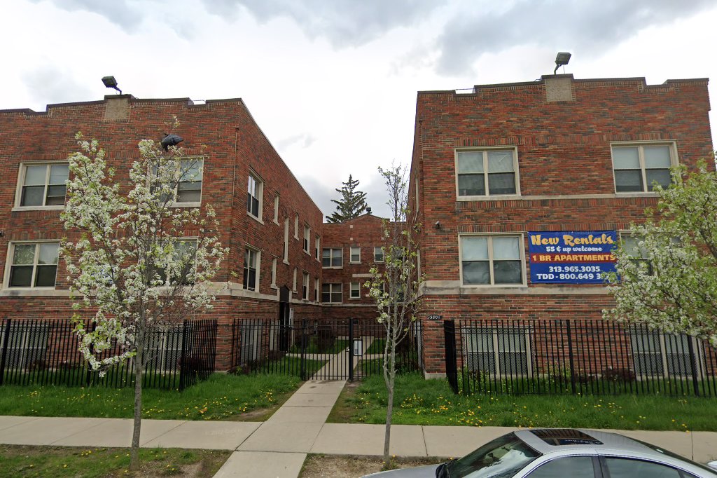 Lanier Court