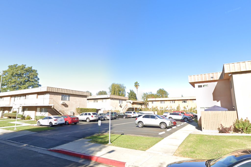 Reseda Village Reseda