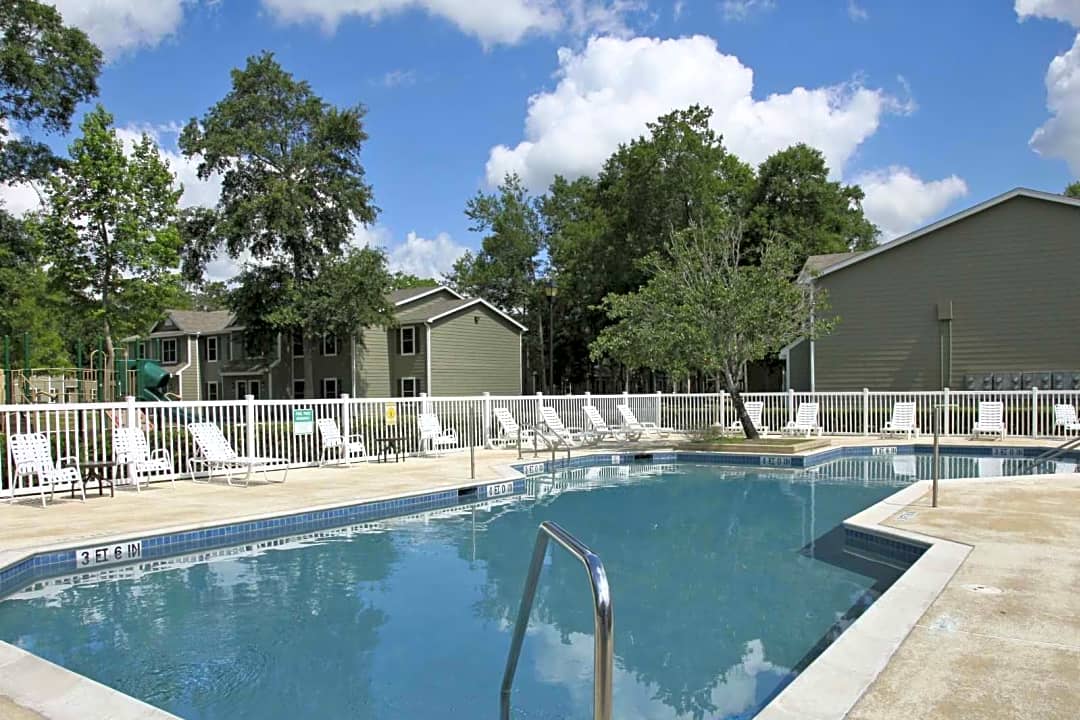 Pine Club Apartments Beaumont