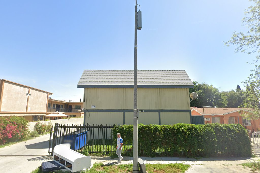 10Th Ave Town Homes