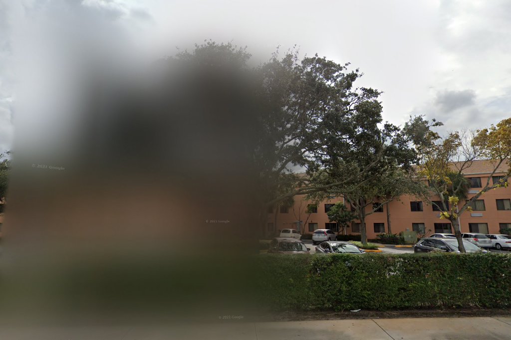 Ahepa 18 Apartments