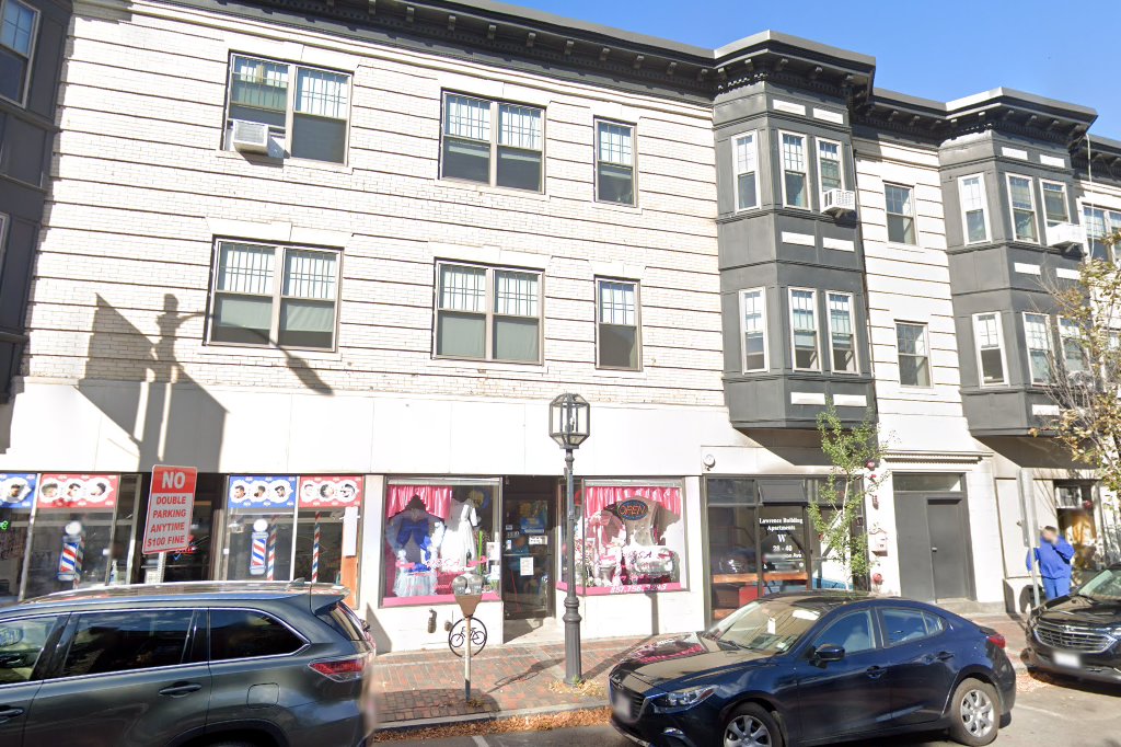 Bellingham Square Apts.
