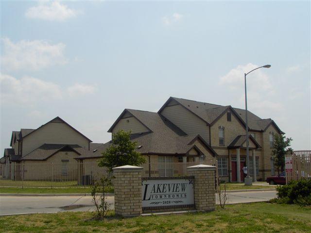 Lakeview Townhomes
