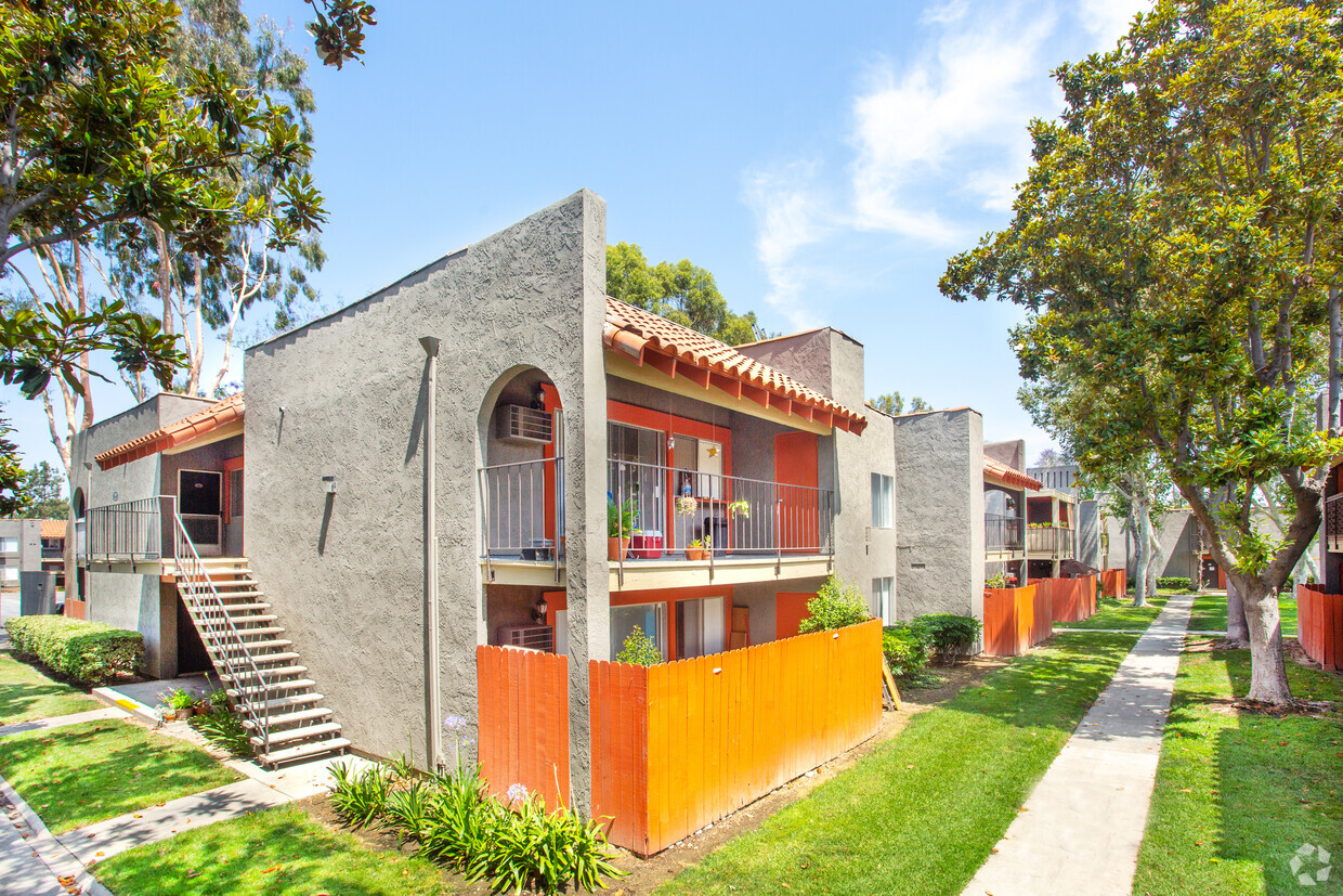 Rowland Heights Apartments