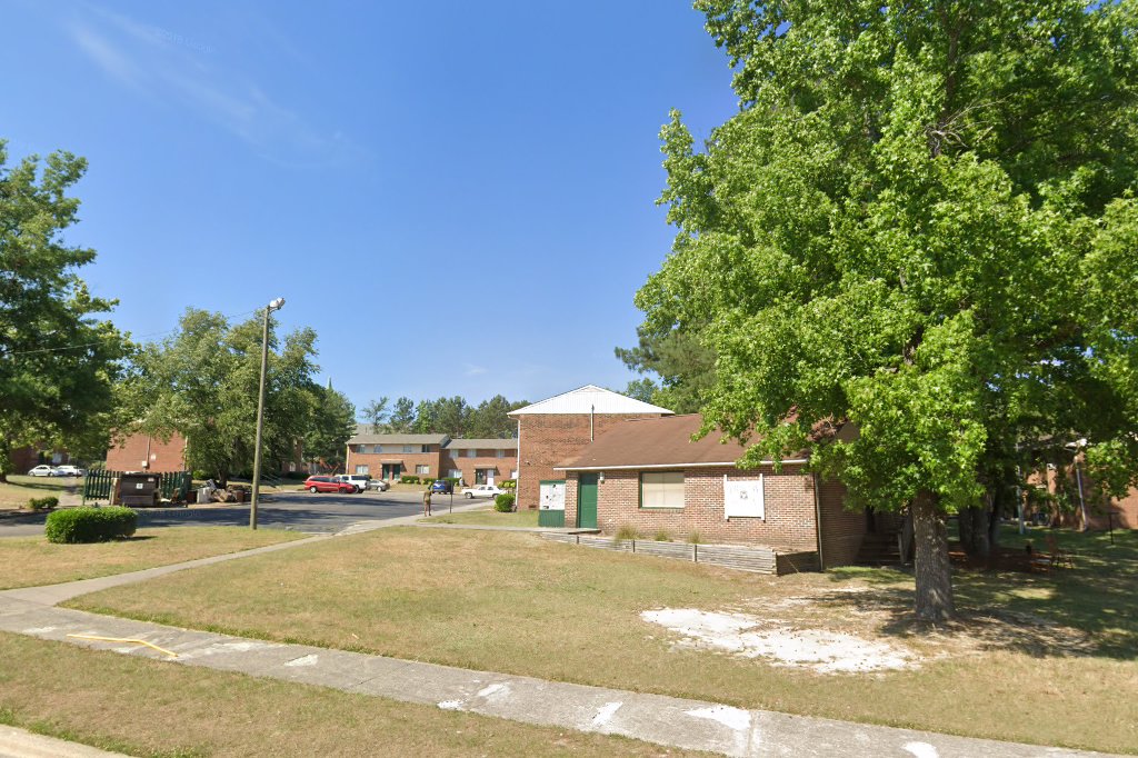 Crown Pointe Aka Long Drive I Apts.