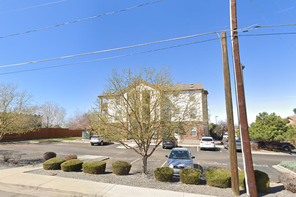 Pinecrest Apartments Commerce City