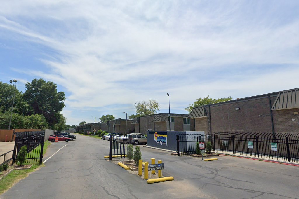 Windsong Apts