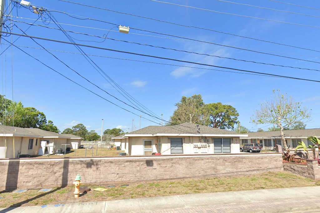 Fields Court Apartments Public Housing Apartments