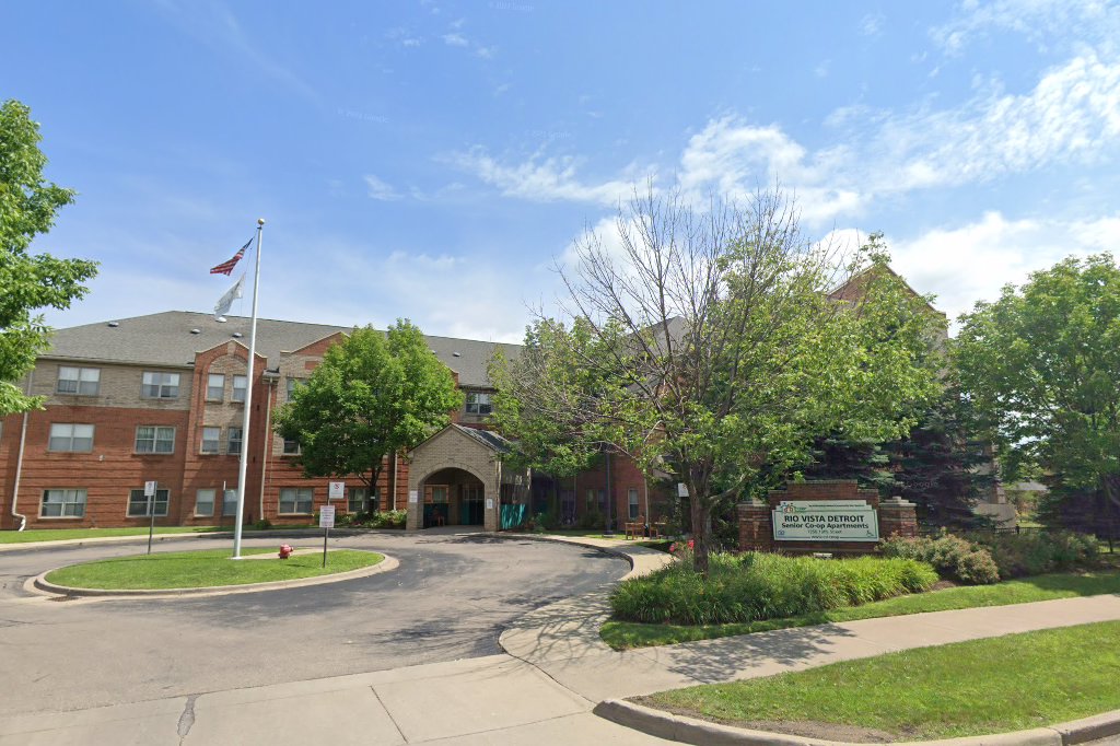 Rio Vista Detroit Co-op Apartments