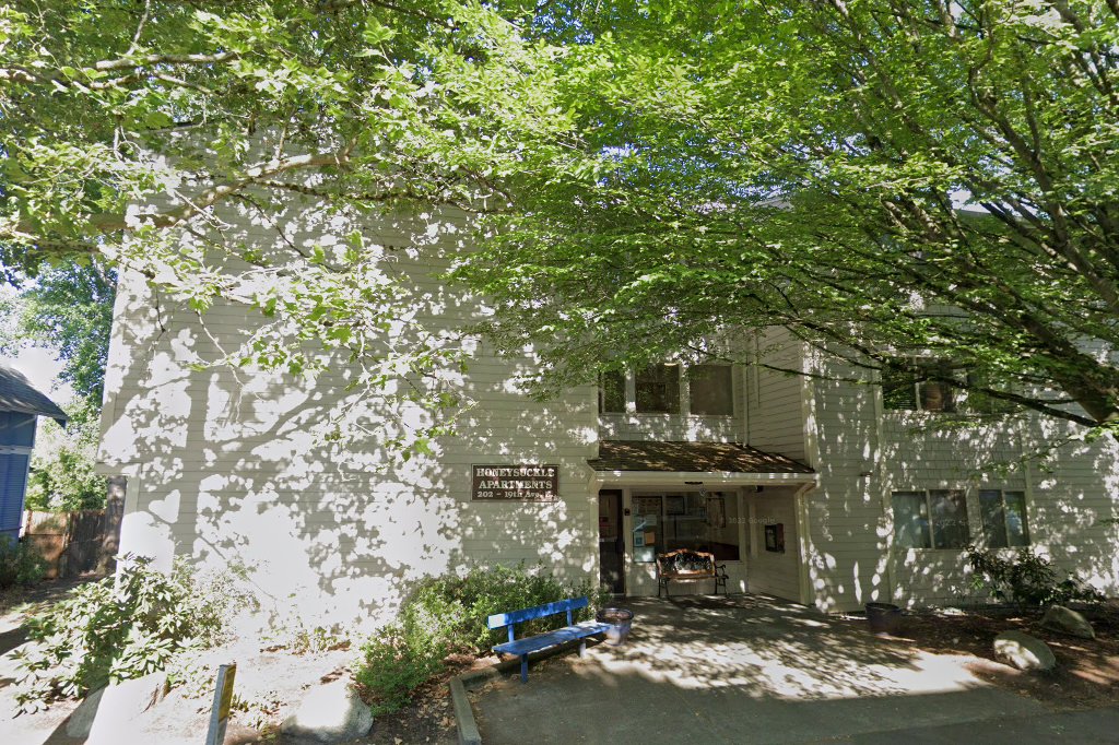 Honeysuckle Apts