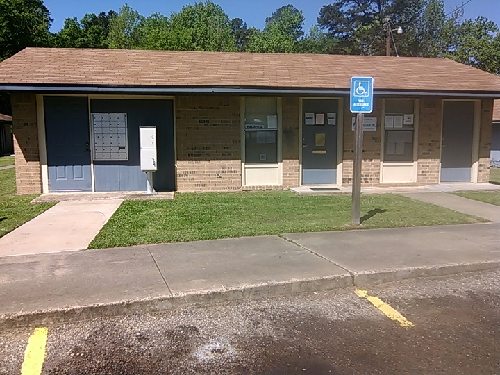 Spring Creek Apartments