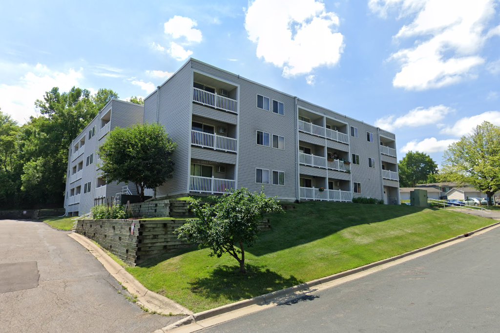 Hillside Terrace -- Long Lake