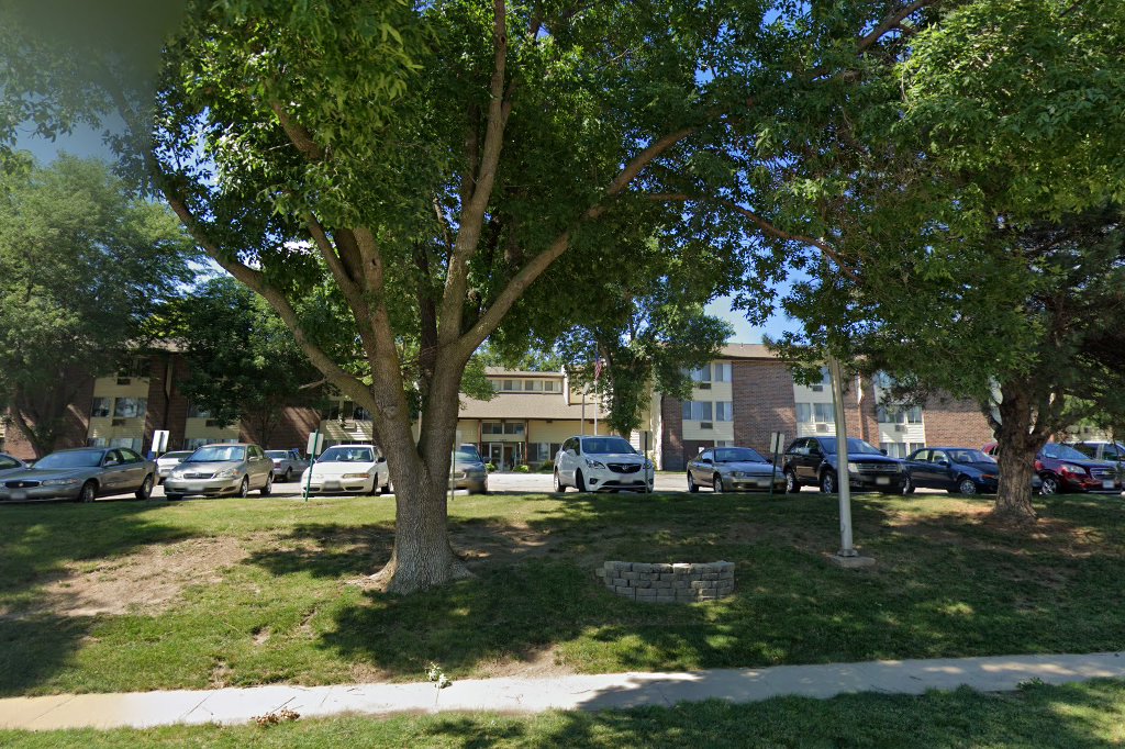 Westside Plaza Apartments