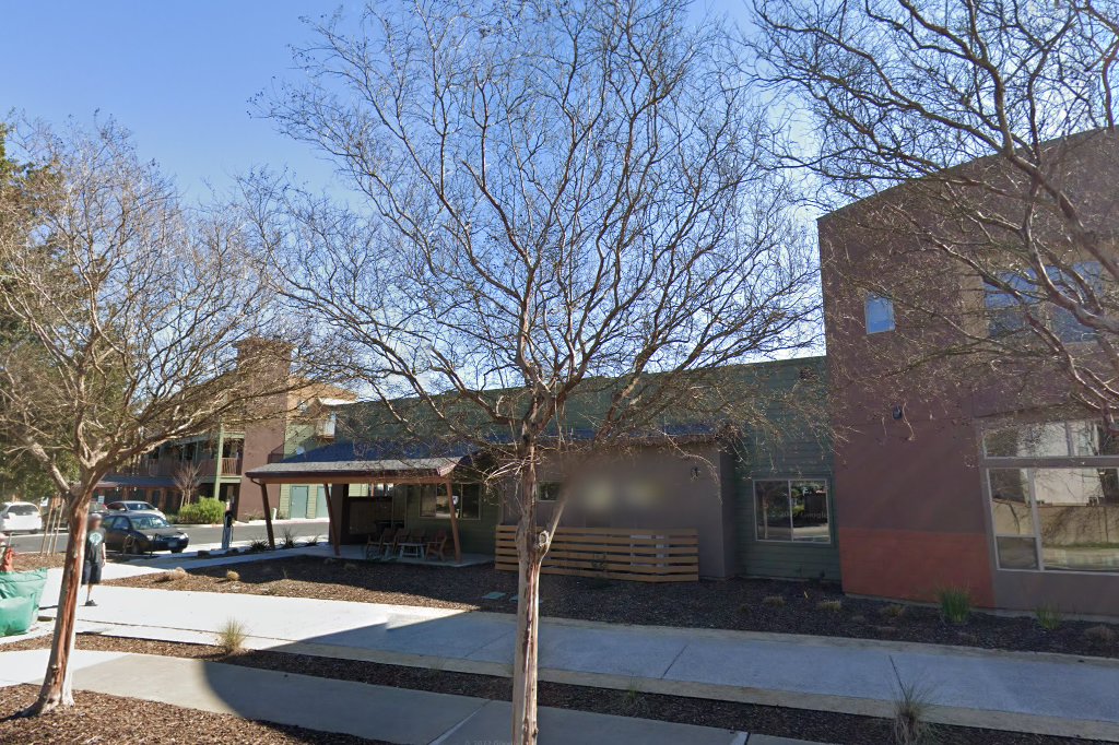 Creekside Davis Apartments