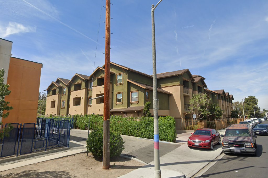 Broadway Villas