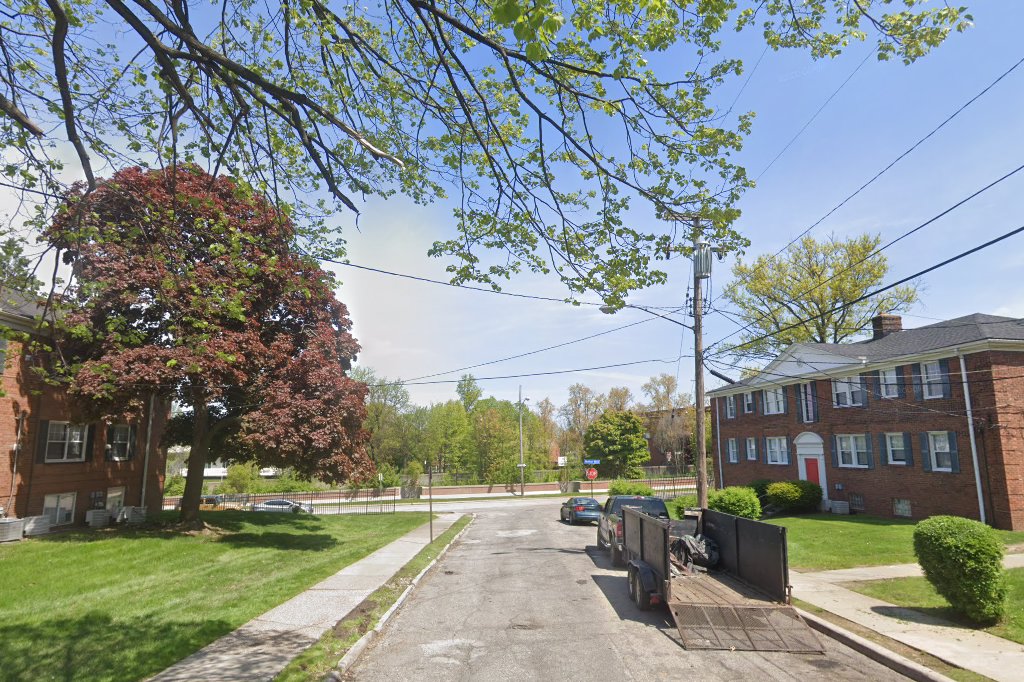 Shaker Boulevard Gardens