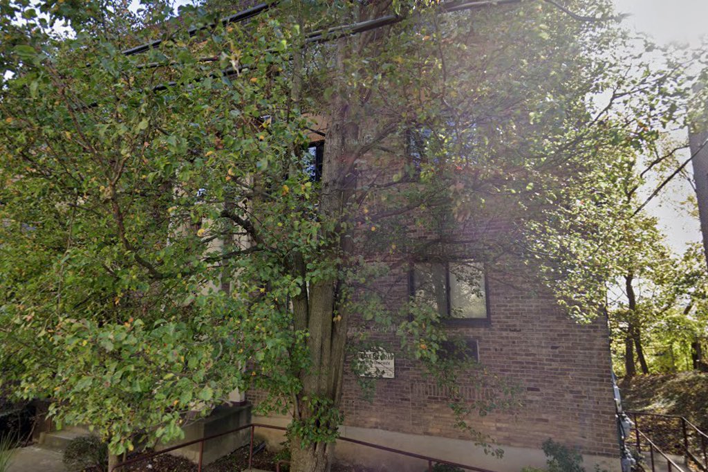 Munhall Road Apts.