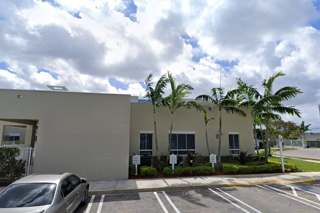 Pelican Cove - Miami Gardens