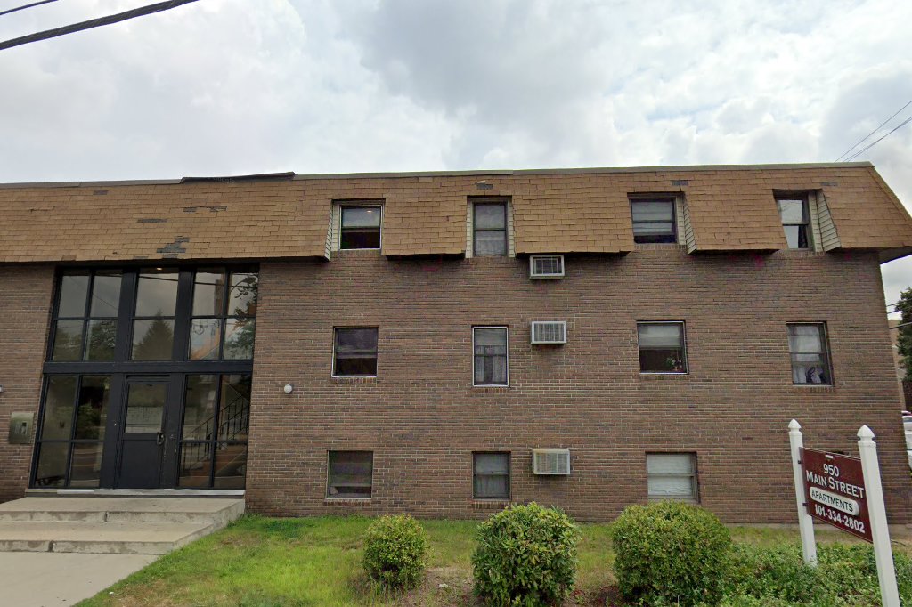 950 Main Street Apartments