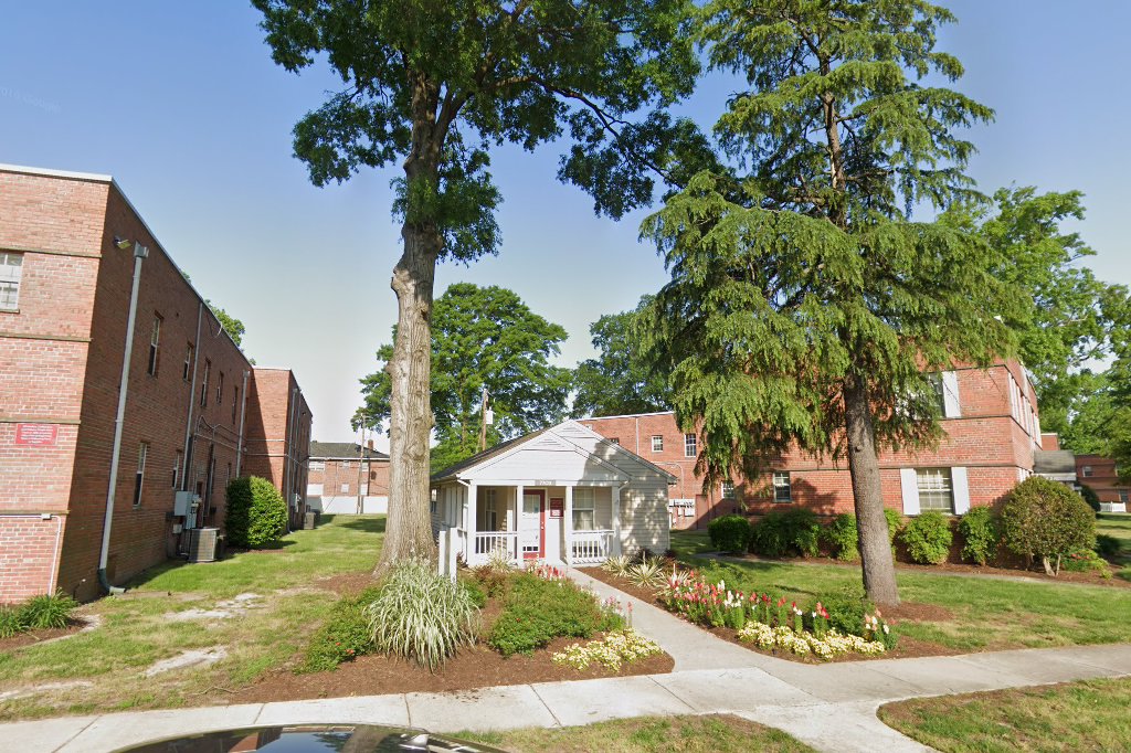 Parkwood Manor Affordable Apartments