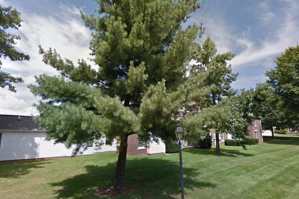 Oxford Manor Apartments