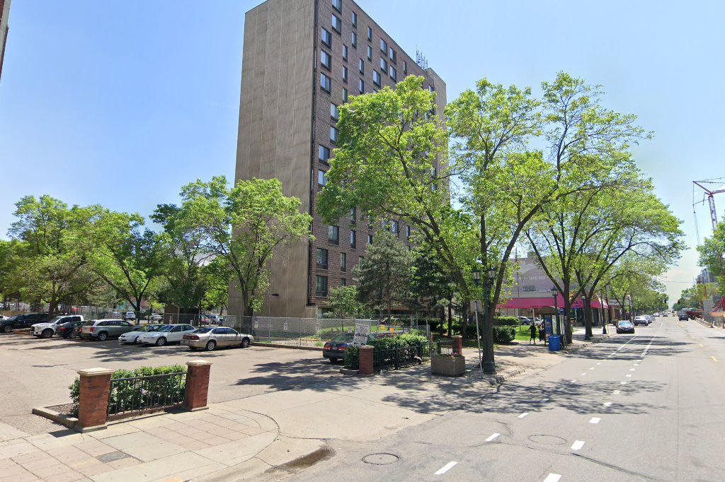 Loring 100 Apartments
