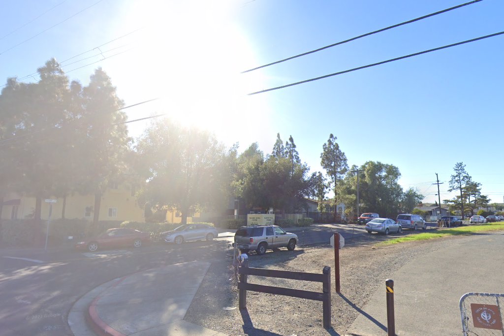 Elaine Null Court Apartments