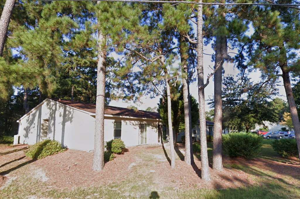 North Hills Place Apartments