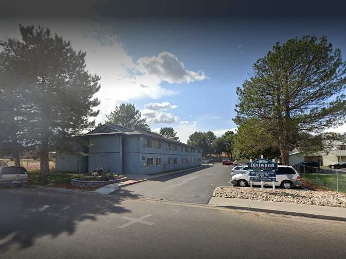 Idylwood Manor