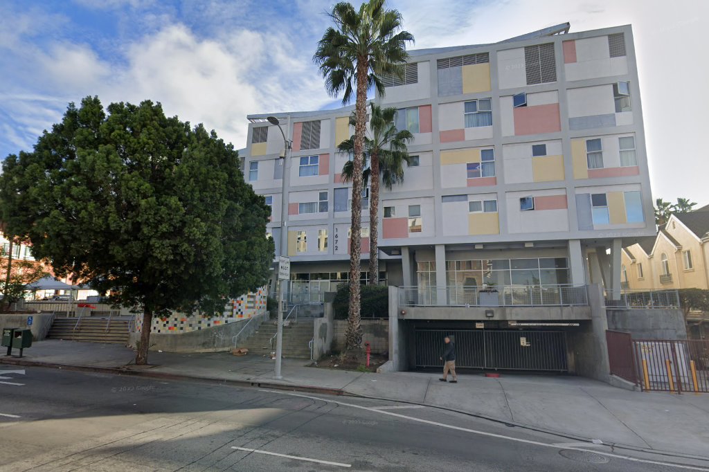 Metro Hollywood Western Apartments