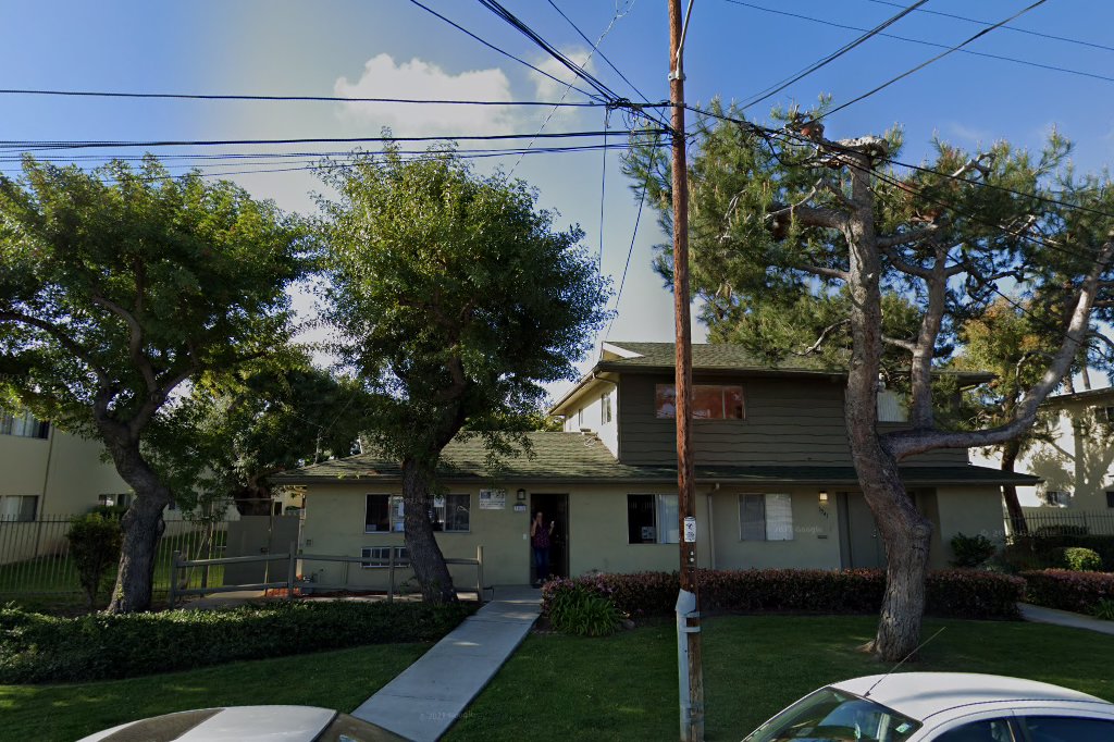 Island Gardens Apartments - San Diego