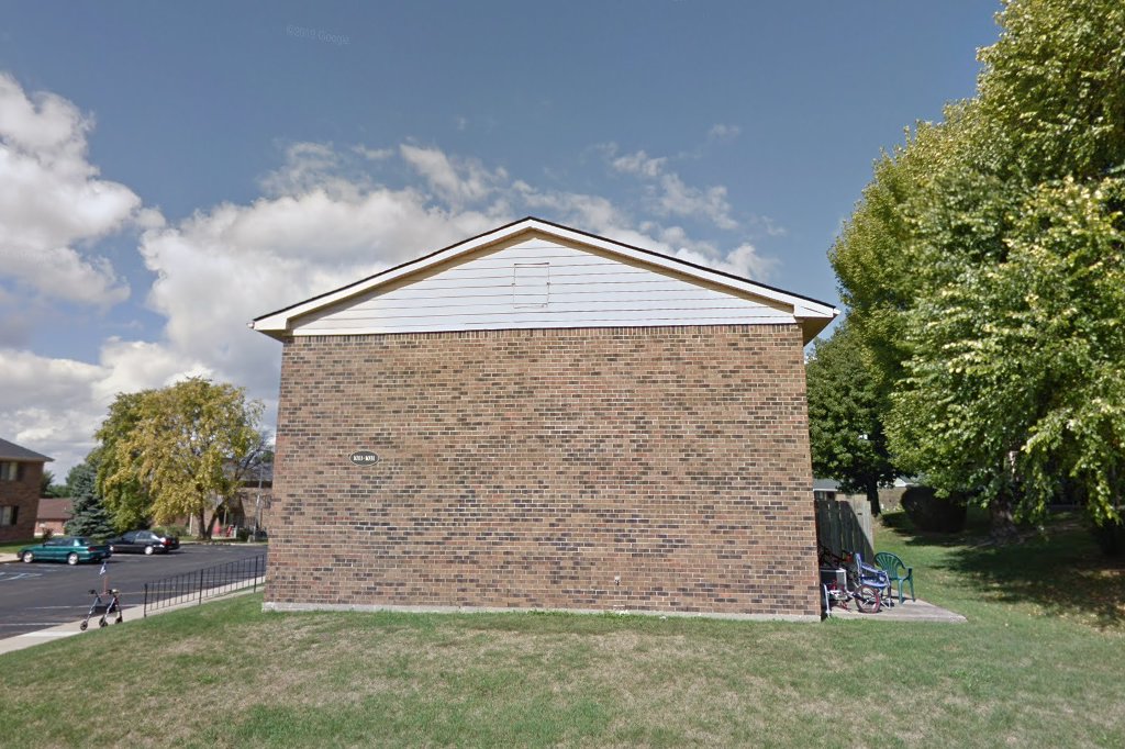 Castlebury Apartments