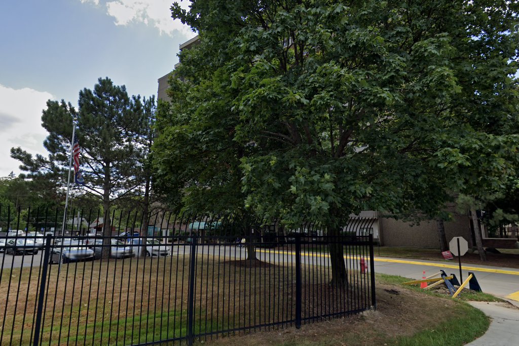 Plymouth Square Village Apts.