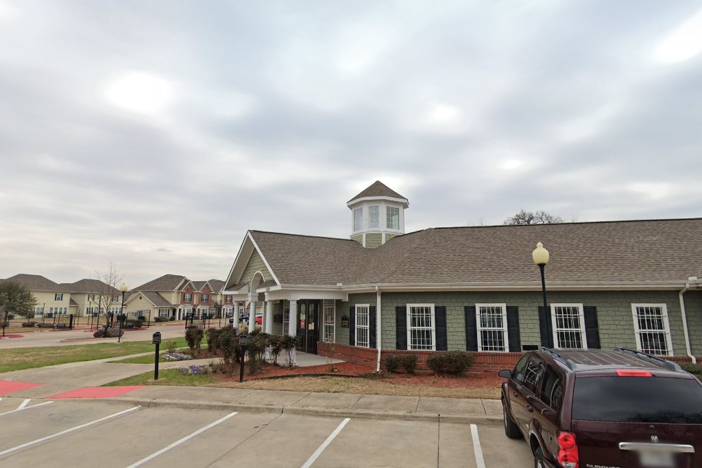 Residences At Eastland - Fort Worth