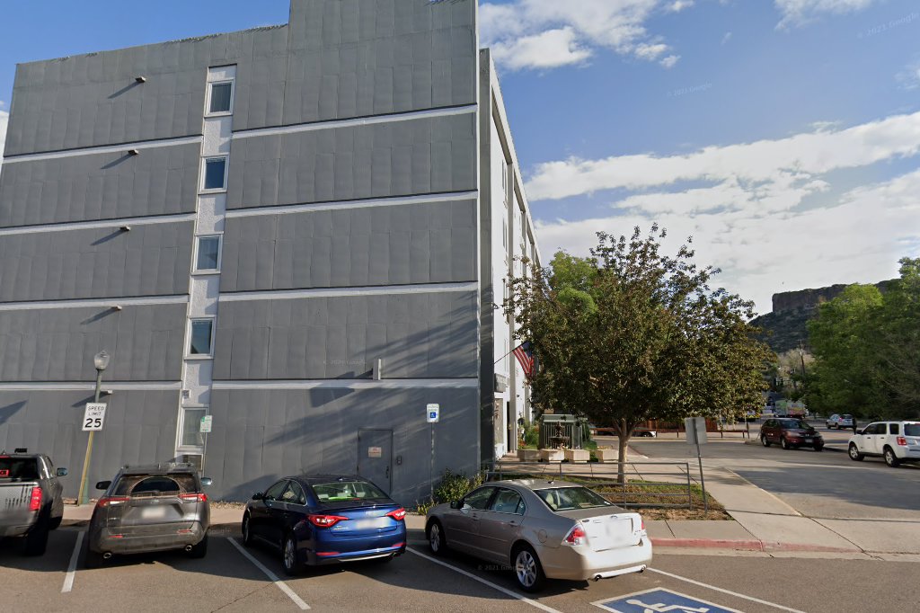 Reyn Rock Apts