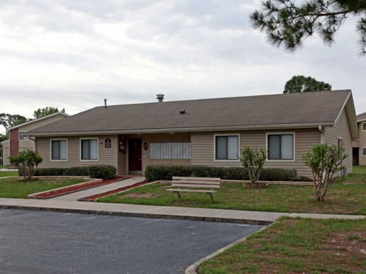 Georgia Arms Apartments