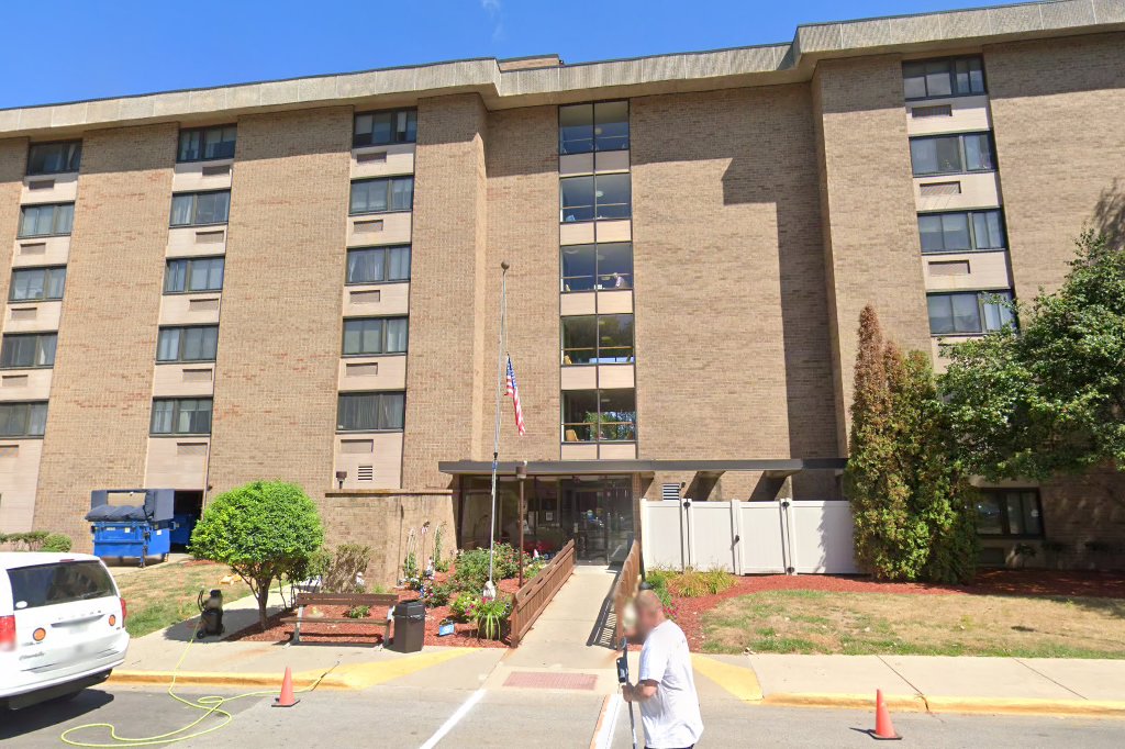 Pontiac Towers