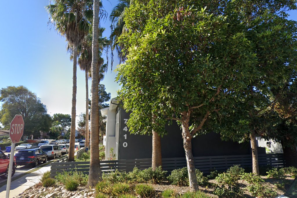 La Jolla Marine Apts