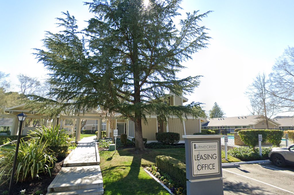Pinecrest Apartments