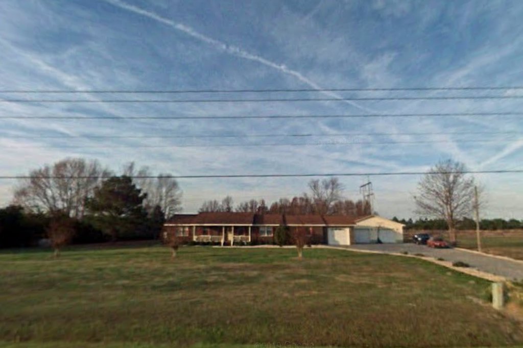 Fischer Village Apts