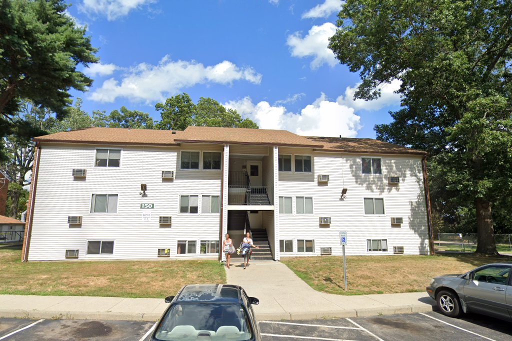 Evergreen Apts