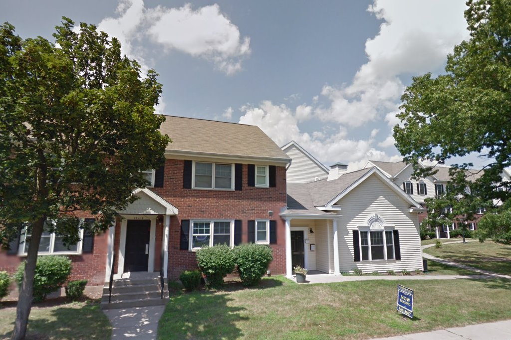 Easton Place Apartments