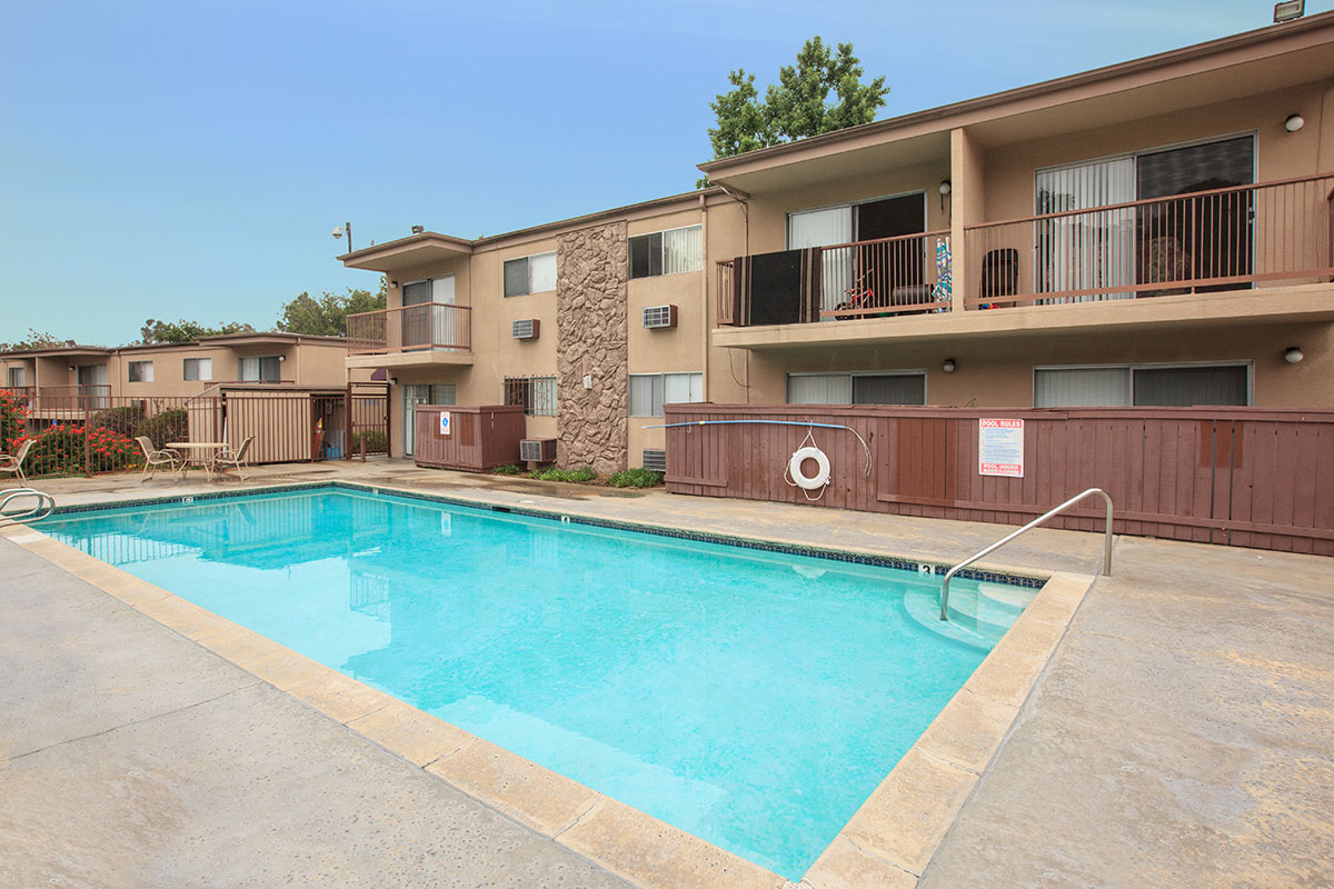 Regency Centre Apartments