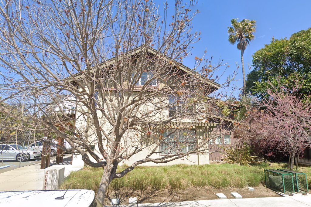 Lincoln Oaks Apartments