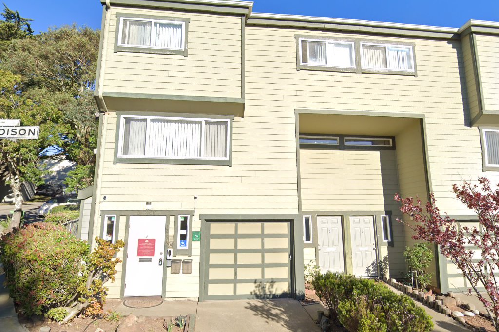 Diamond View Apts