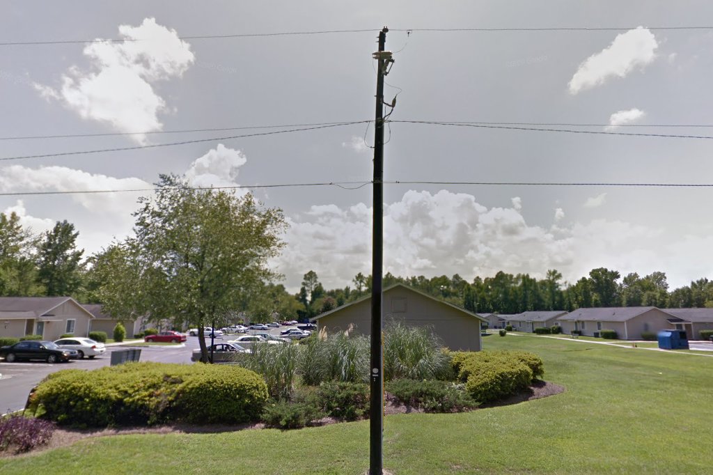 Pinehaven Villas Apts