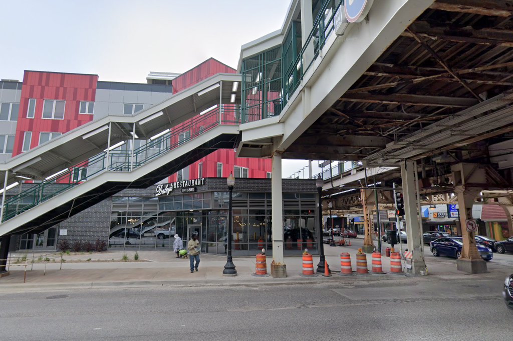 Woodlawn Station