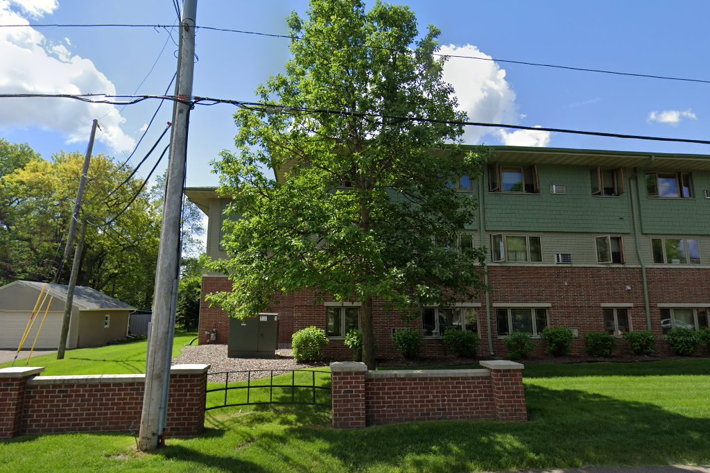 Roselawn Village Apts