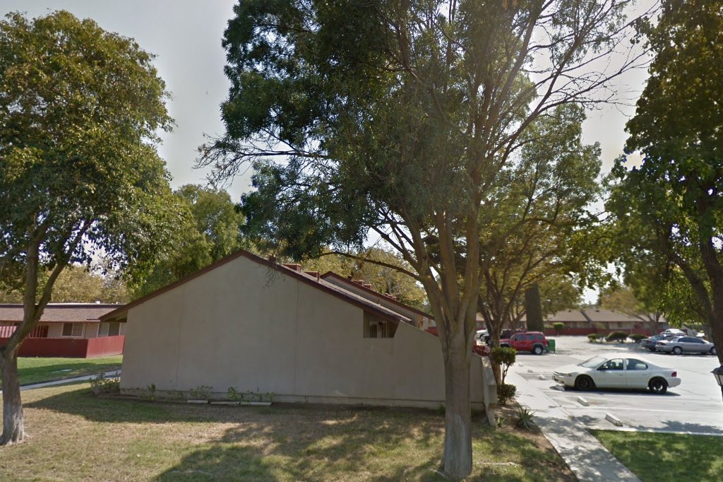 Macarthur Apts
